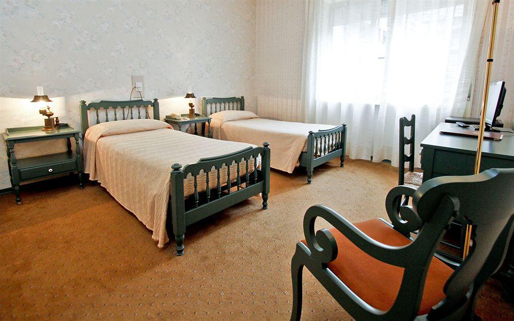 Hotel Antares Arona Buitenkant foto