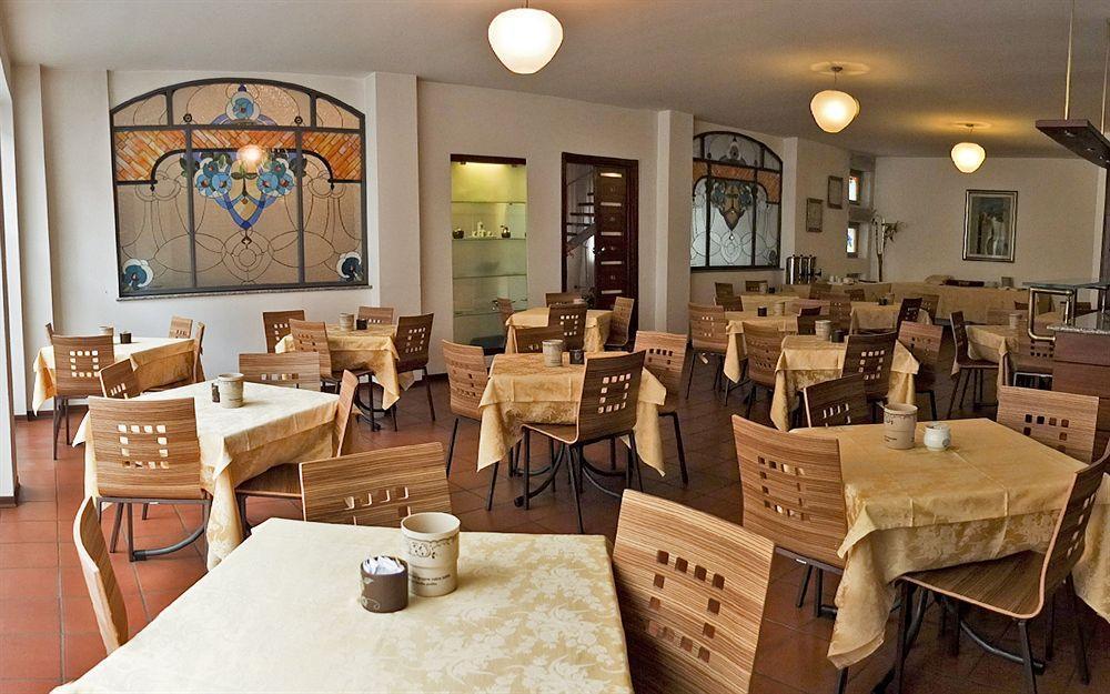 Hotel Antares Arona Buitenkant foto