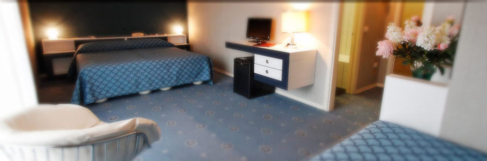 Hotel Antares Arona Buitenkant foto