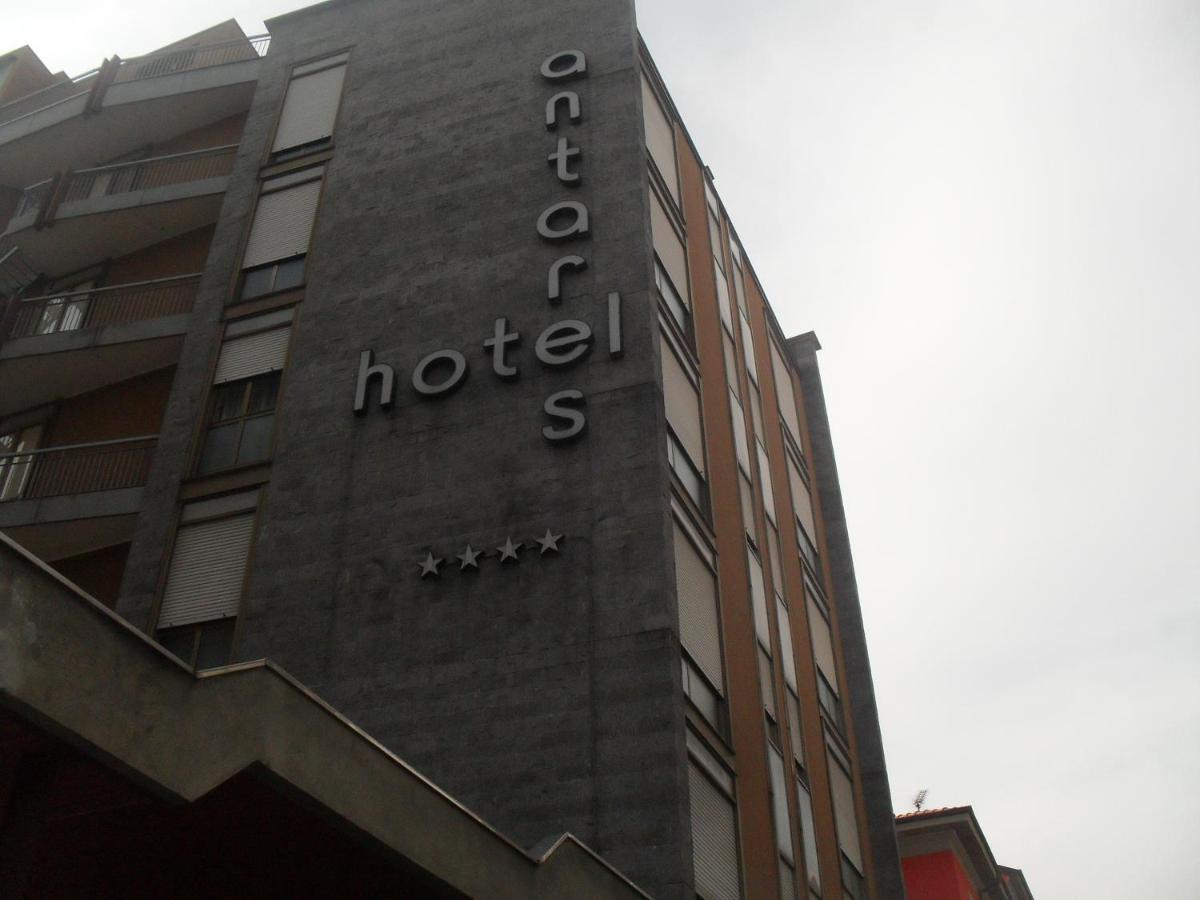 Hotel Antares Arona Buitenkant foto